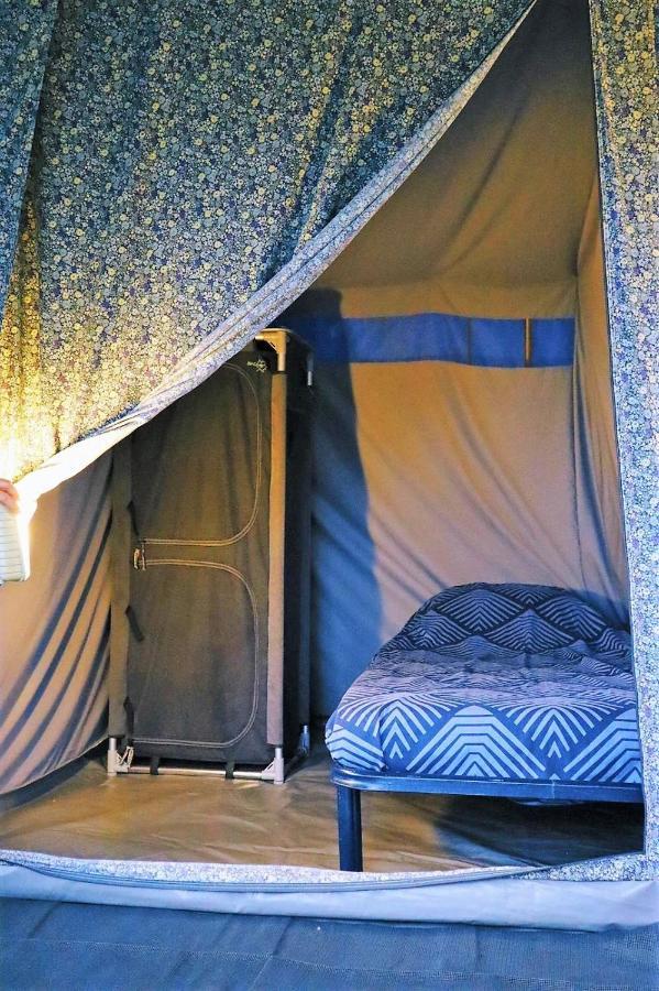 Hotel 4 Persoons Ingerichte Tent Op Kleine Camping Anna Paulowna Exterior foto